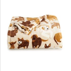 NWT Super soft large puppy dog plush throw blanket